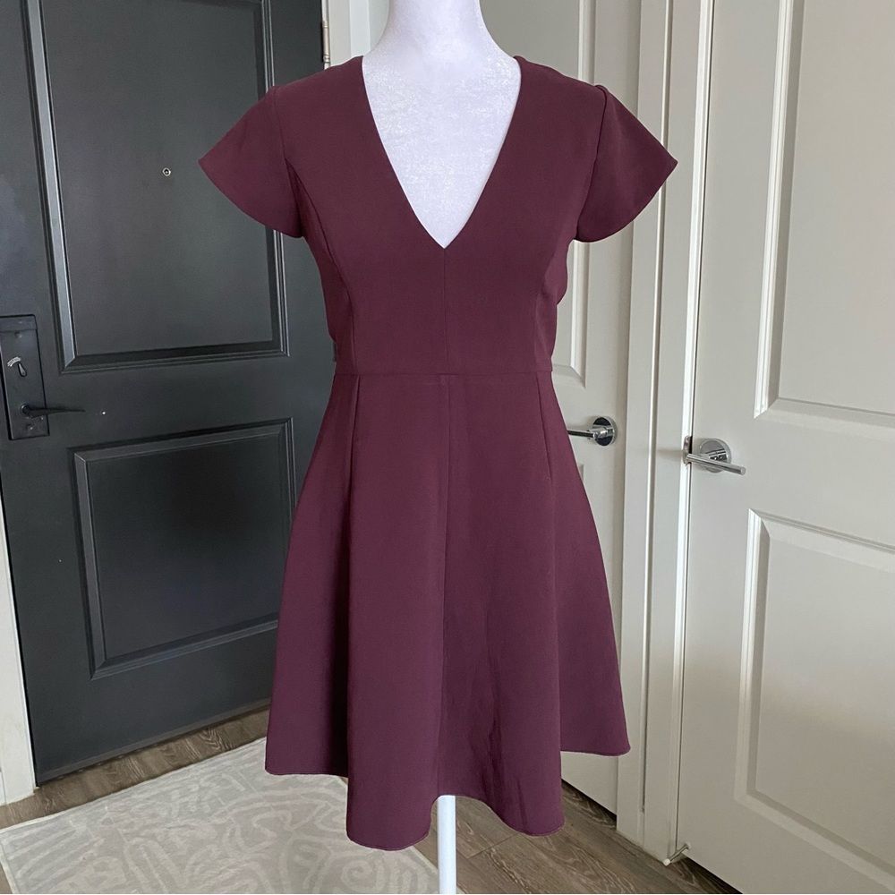 Aritzia Brand Wilfred Deep Purple Short Sleeve Fit & Flare Dress Size 0